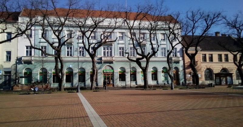 OTP Bankfiók Békéscsaba Szt. István tér 3.