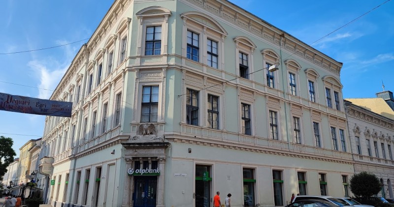 OTP Bankfiók Eger Széchenyi u. 2.