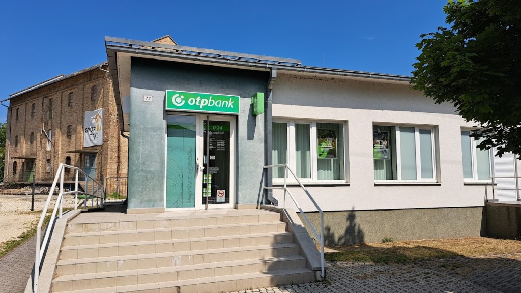OTP Bankfiók Győr-Szentiván, Déryné u. 77. 