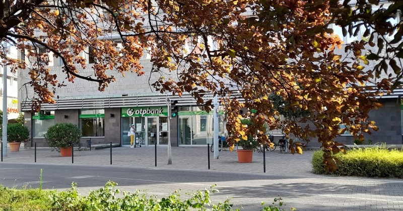 OTP Bankfiók Kecskemét Szabadság tér 5.