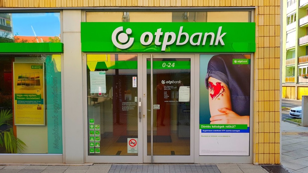 OTP Bankfiók Pécs Szigetiváros Budai N. A. u. 1.
