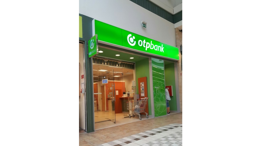 OTP Bankfiók Székesfehérvár Holland fasor 2.