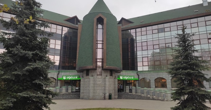 OTP Bankfiók Székesfehérvár Ősz u. 13.