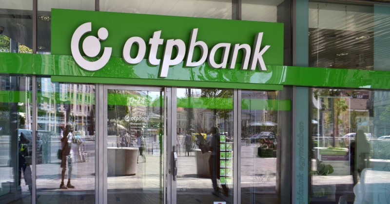 OTP Bankfiók Tatabánya Ságvári E. u. 50.
