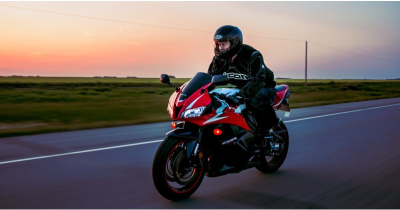 Hasznos tanácsok kezdő motorosoknak 